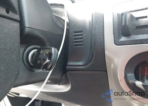 2016 Ford Expedition Xlt z USA, uszkodzony, nr VIN 1FMJU1HT9GEF42641